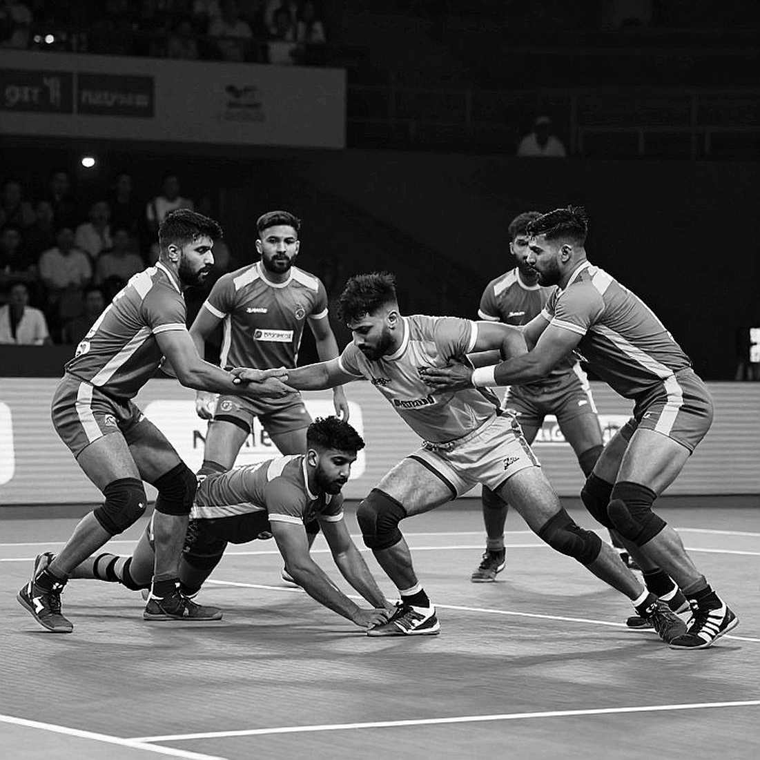 ভারত ৪৮, নেপাল ২৪: তিন অল-আউটের হিসাব আর নারী কাবাডির অদৃশ্য সিলিং